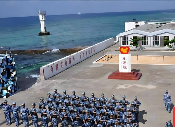 为啥现在东方大国不直接武统台湾，而是先盯着黄岩岛呢？因为这是东大的计谋，只要黄岩