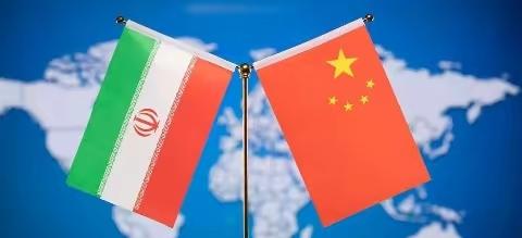 法媒刊文声称，美以联手打在伊朗，痛在北京身上！3月2日，法新社刊文表示，如同美国