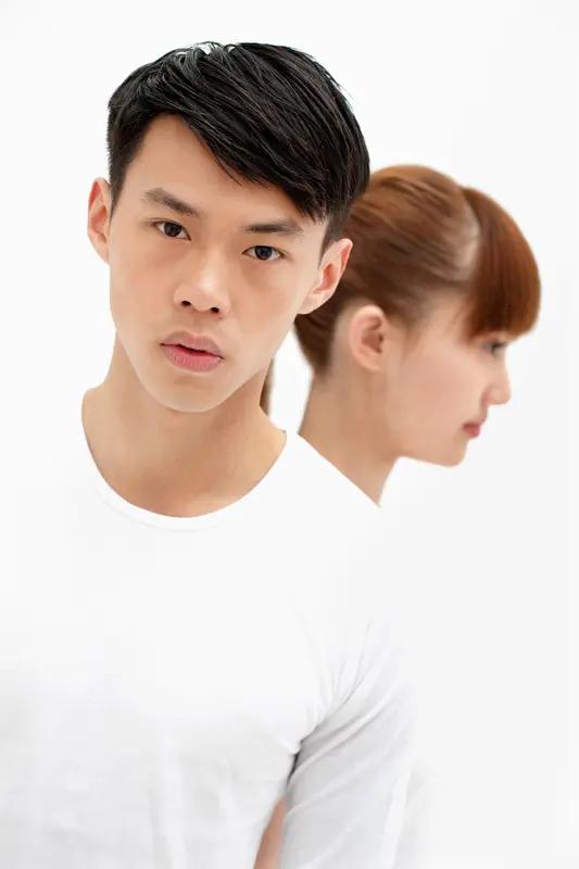 面对伴侣的冷漠，千万别急着求和。很多人分不清伴侣是在“冷静”还是搞“冷暴力”。真