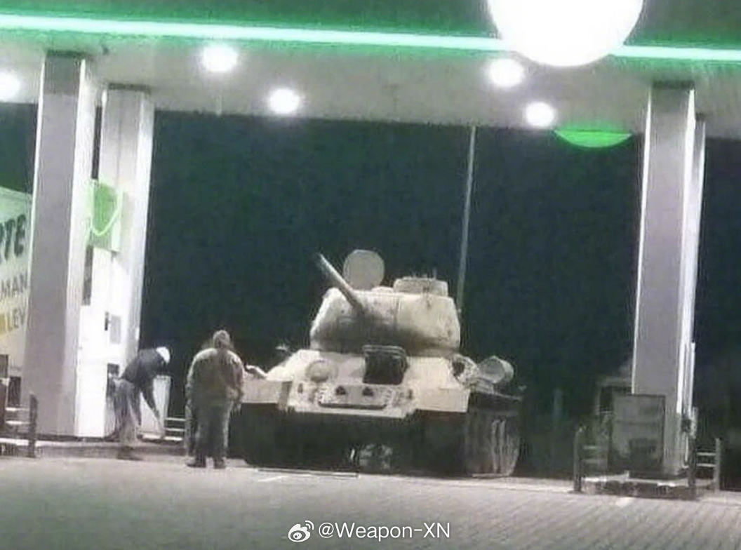 #兵器影像[超话]# 有它合适的柴油吗？ ​​​