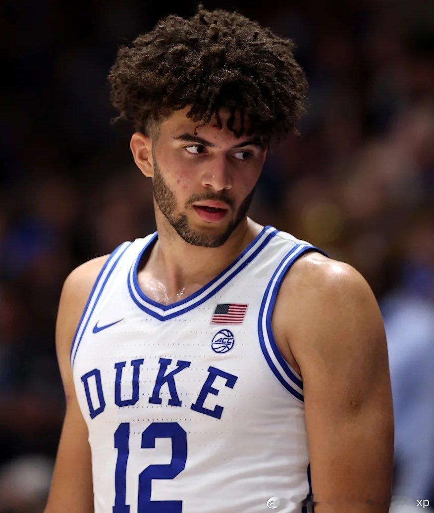 Cam Boozer和Caleb Wilson正面PKNCAANBA