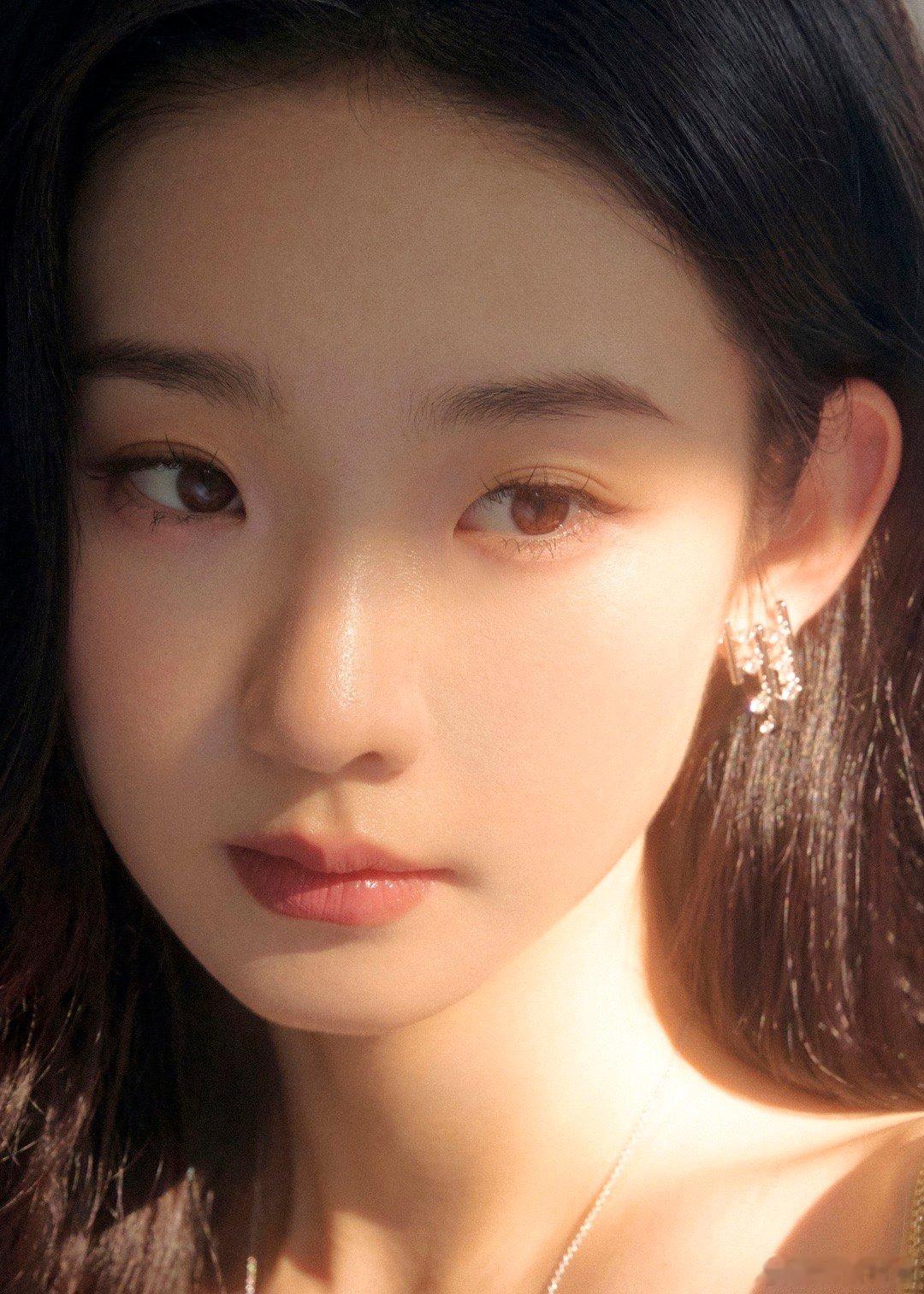 #张艺凡绿野仙踪中秋大片##张艺凡的月上花园##湖南卫视中秋之夜# 张艺凡于中秋