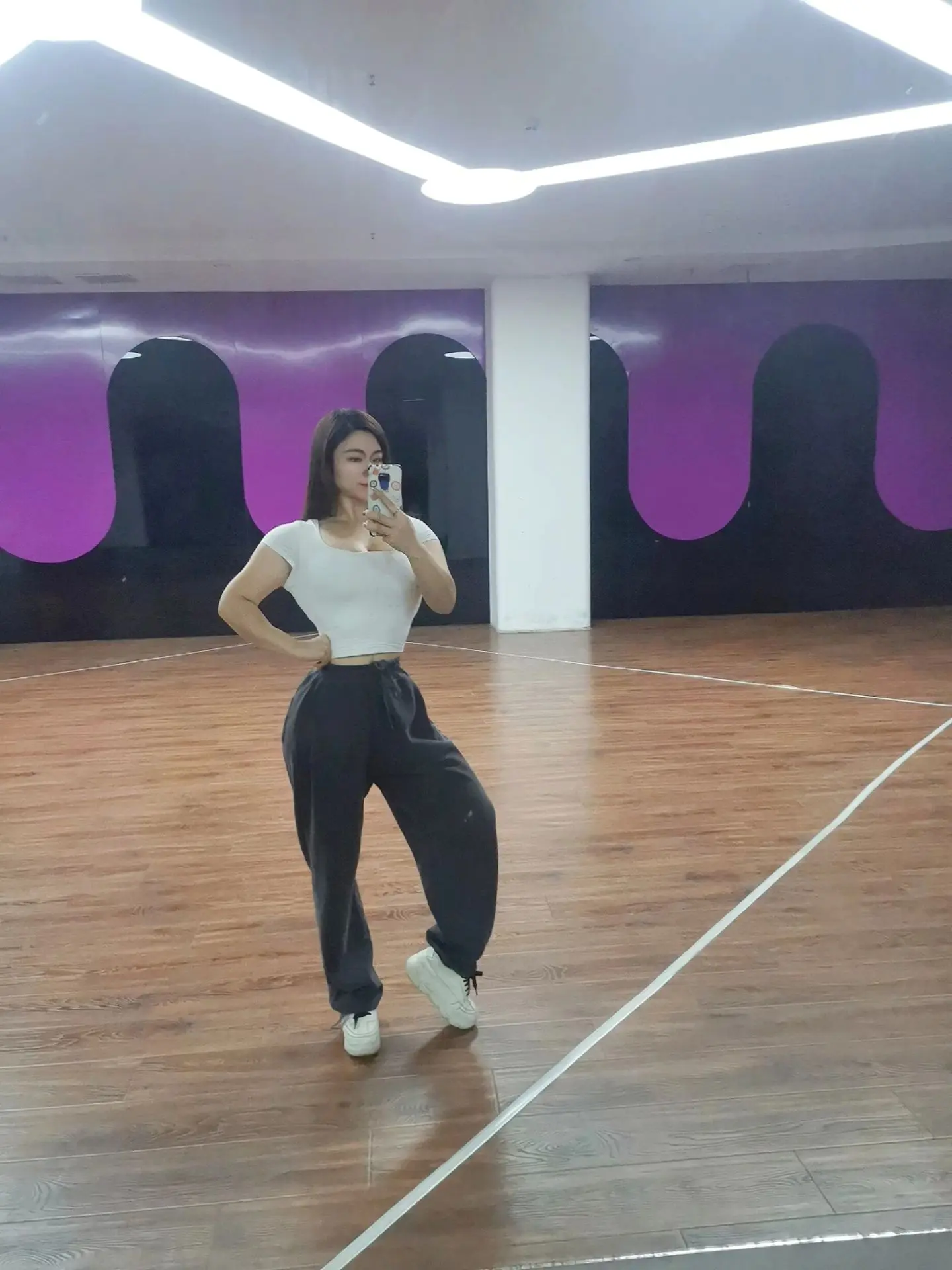 要肌肉线条，不要白白瘦瘦健身穿搭