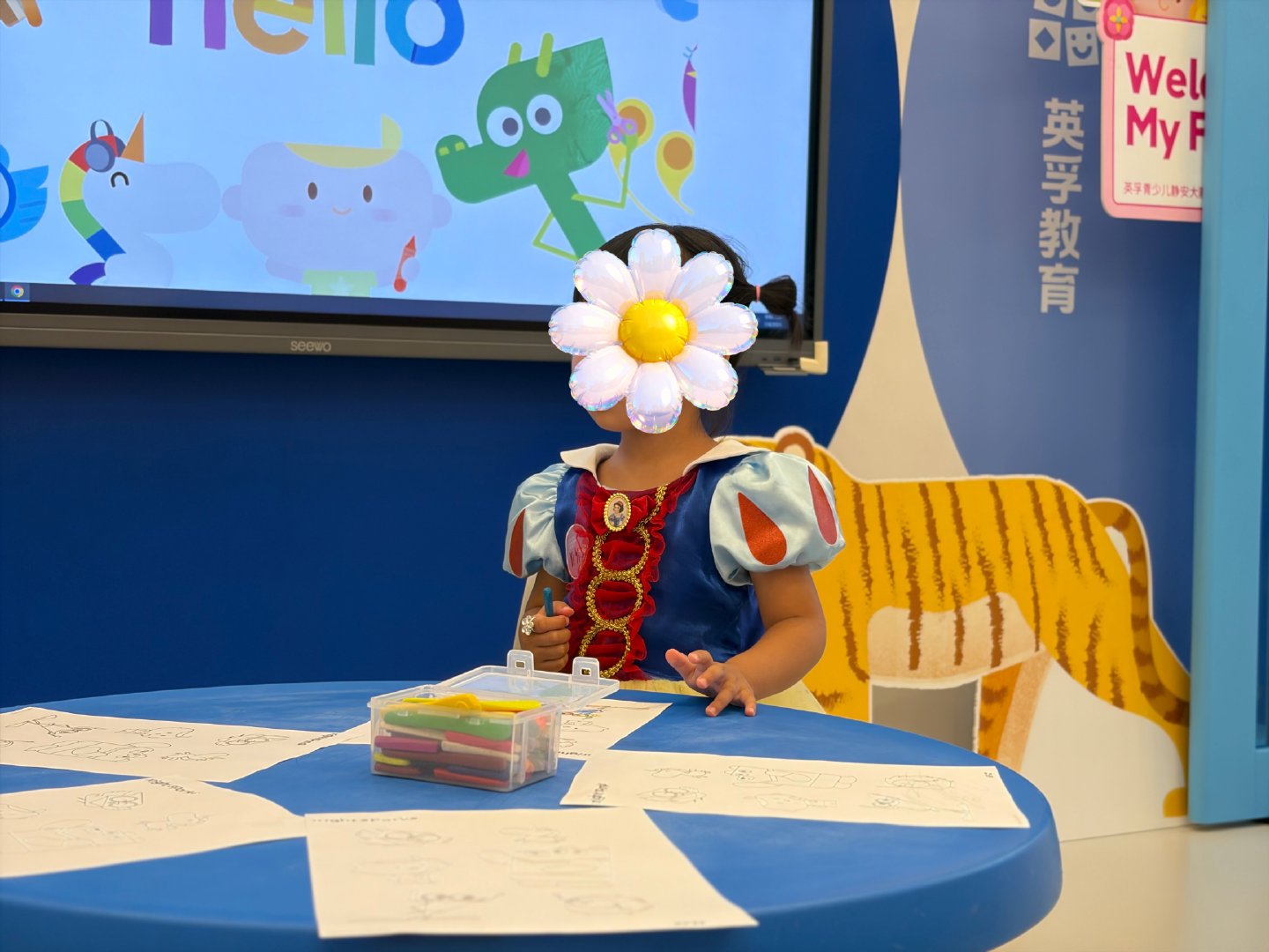 大清早带小祖宗来英孚我算是知道，为什么家长会报一堆课了，真是每听一节，都觉得挺好