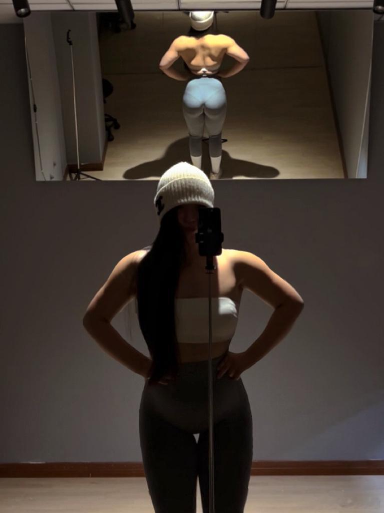 多久没练肩了  用5的都沉得慌 