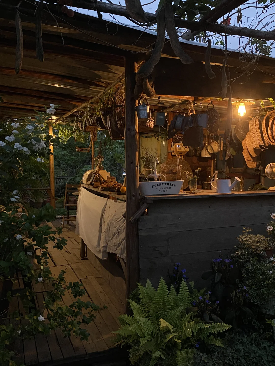 客人说我们农场开灯后像童话故事里的小屋🏠