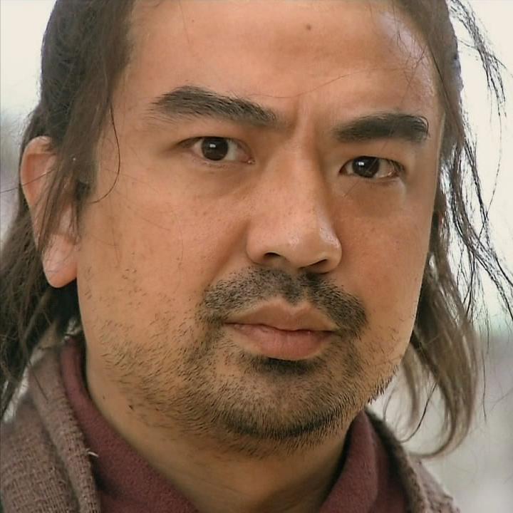 评书演员，王玥波说，水浒传里的每个人，出场都很惊艳，只有石将军石勇，出场最不出彩