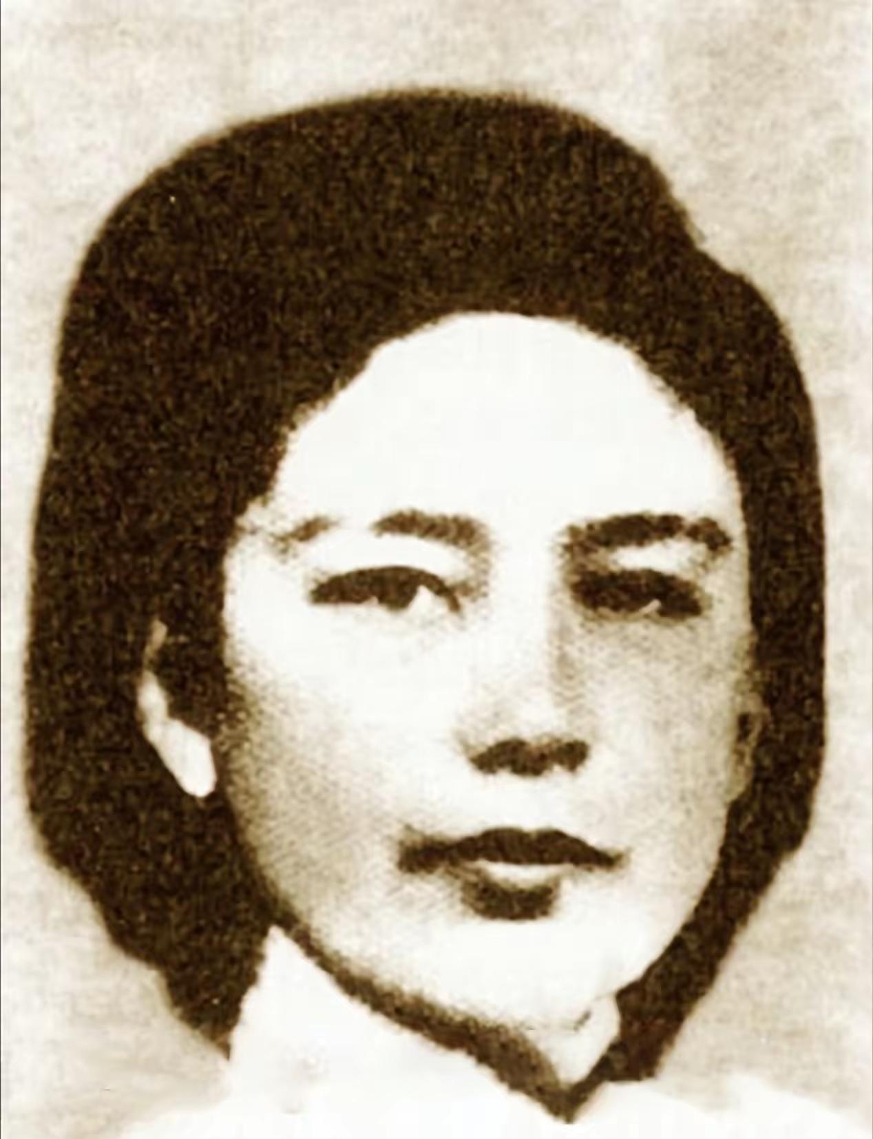 1944年盛夏的南通城，潜伏在日伪特务机关的地下党员马世和正卧病在床，忽然被护士