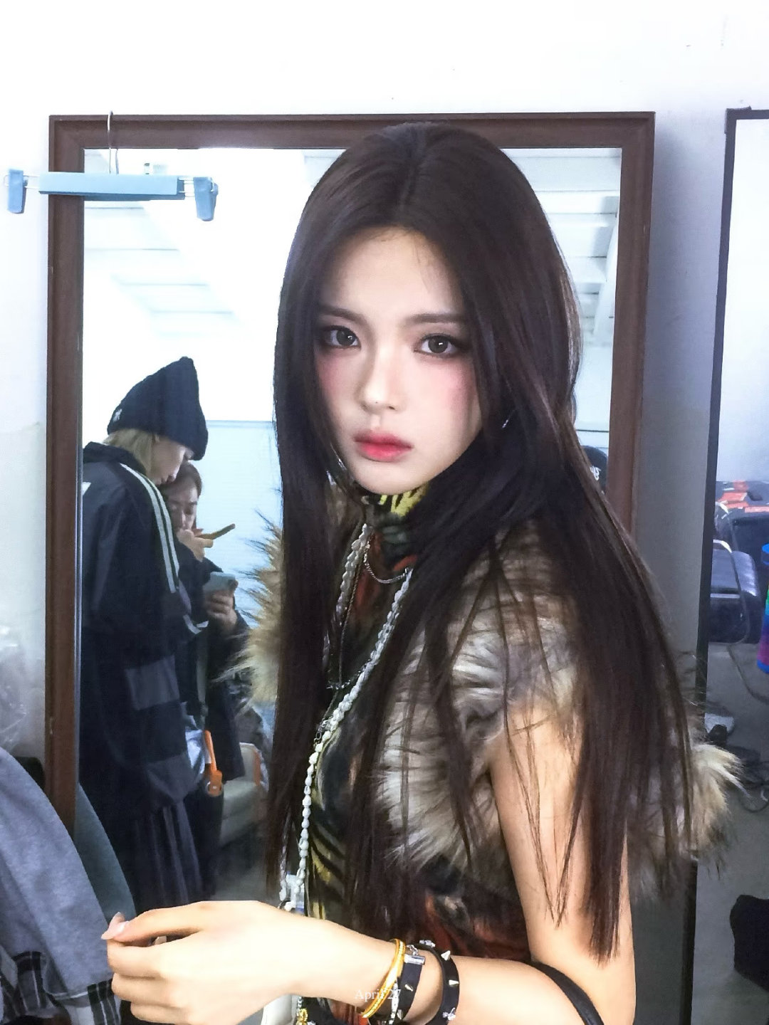 杨超越杨超越巴黎世家 ycy杨超越巴黎时装周穿搭 ycy杨超越 我又该怎么证明我