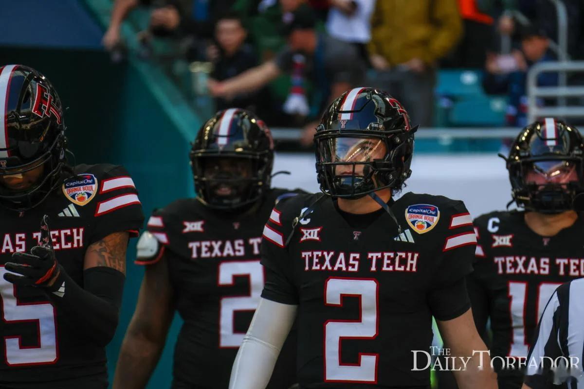 次轮排名第5的俄勒冈大学23：0淘汰排名第4的德州理工大学 