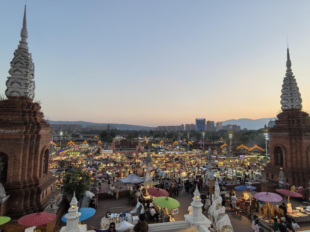 打又不打，和又不和，美国到底要怎样？现在的情况是美国又想谈，又不想让步，以至于伊