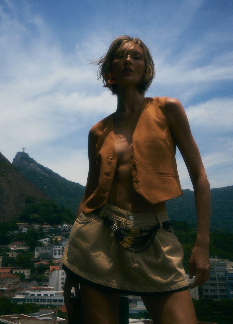 模特Yanita出镜荷兰版《Numéro》2026年2月刊，“Rio de Ja