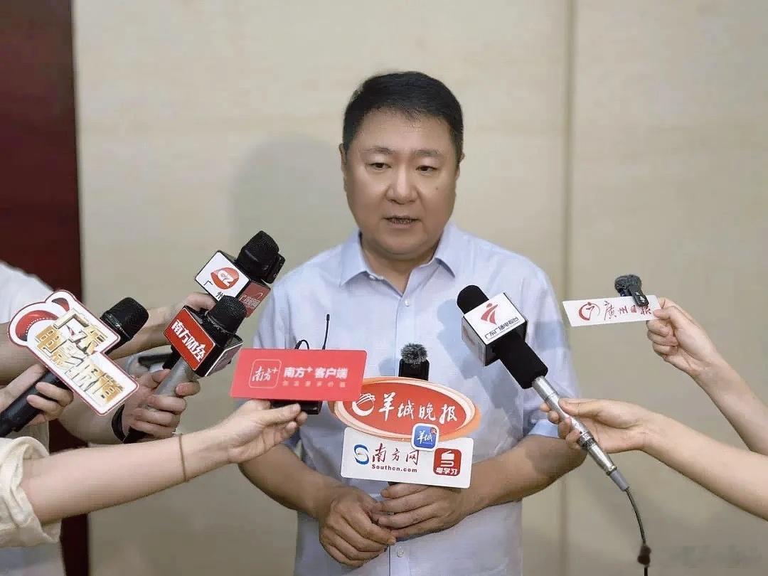 听听温特怎么说博纳影业将拍商战大片《决战香江》2027年上映。《克什米尔公主号》