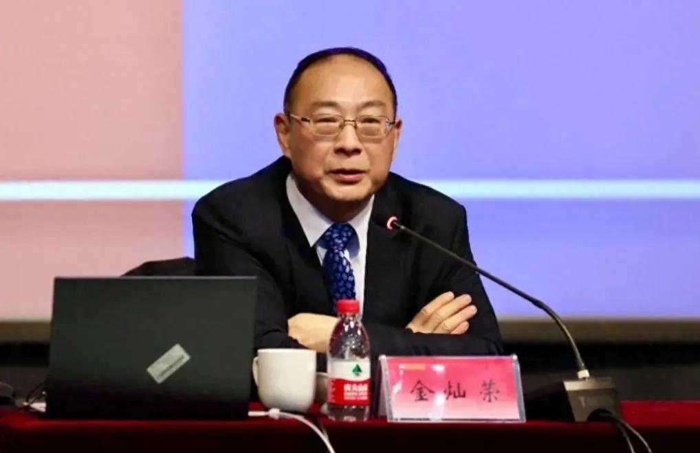 中美台海若开战，周边国家如何站队？金灿荣直言：全看核心利益
 
中美台海开战，周