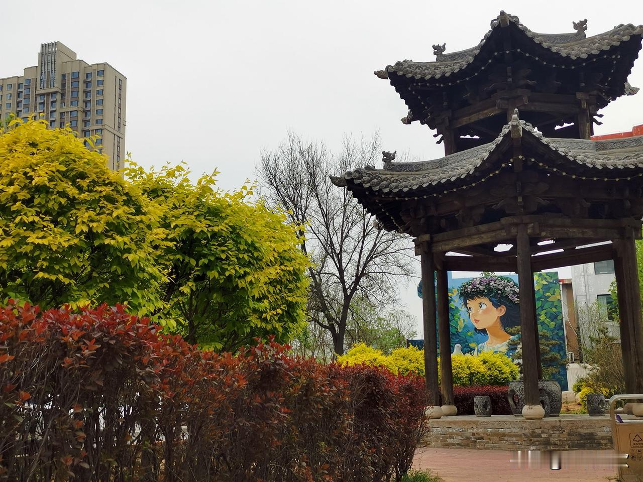 生活在这样的城市，真的倍感自豪！
停车免费最值得一提。
其二就是街巷各单位卫生间