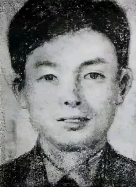 1930 年，地下党员傅有智被捕，敌人把他带到了海滩，连开 5 枪，枪枪命中，谁