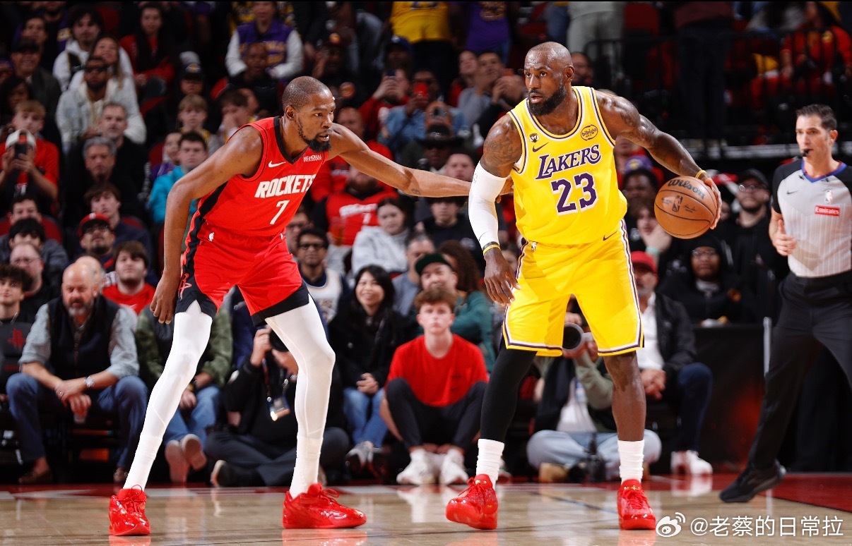 湖人vs火箭湖人客场100-92击败火箭，豪取6连胜。东契奇36分6篮板4助攻，