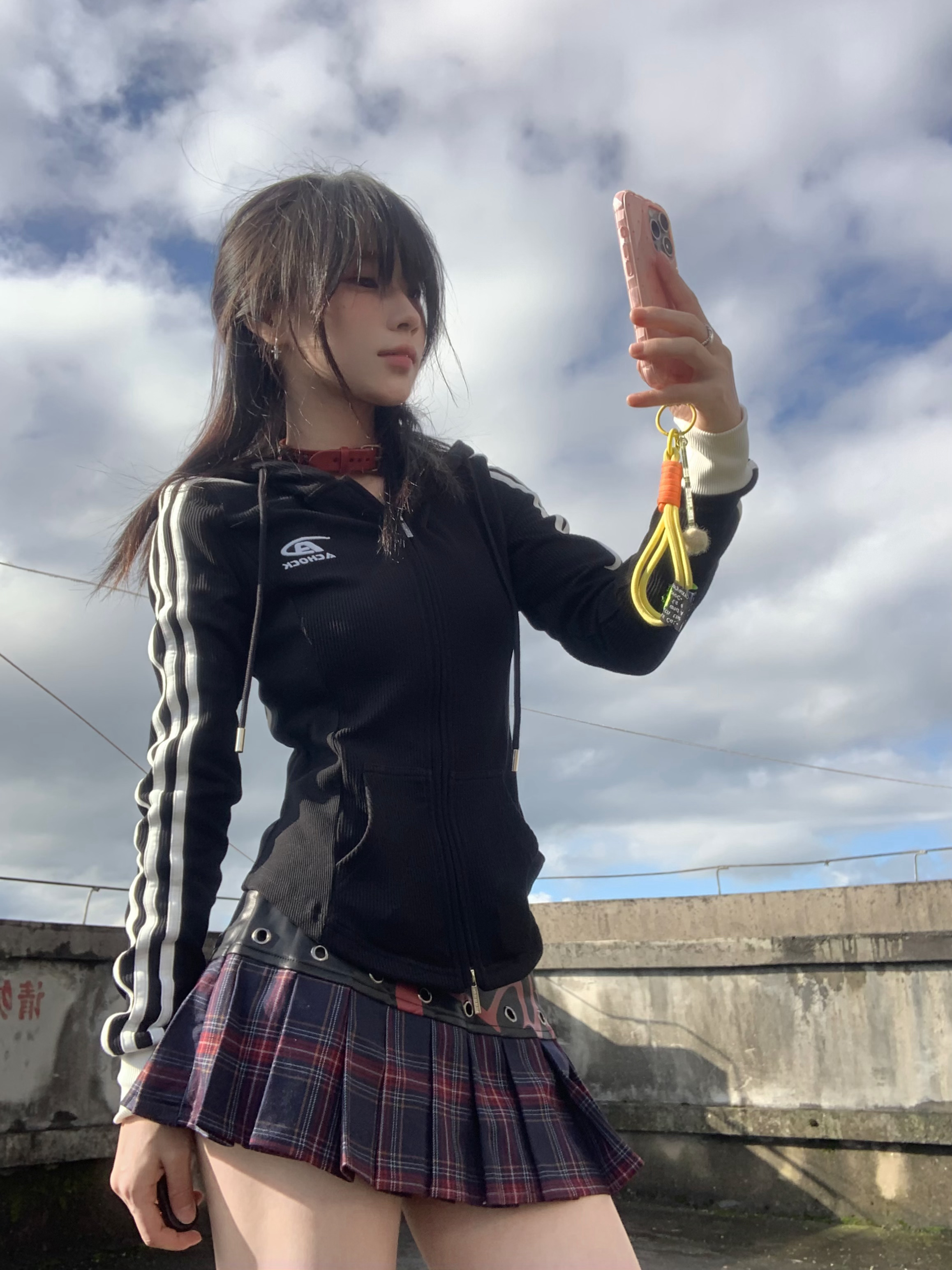 帅气逼人上衣Achock下裙ONNASENSHI鞋 咕噜噜GURURU原创设计特