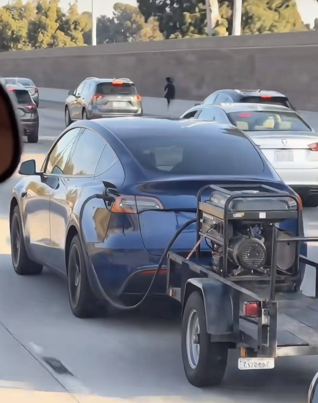 特斯拉出增程版了？（不是）