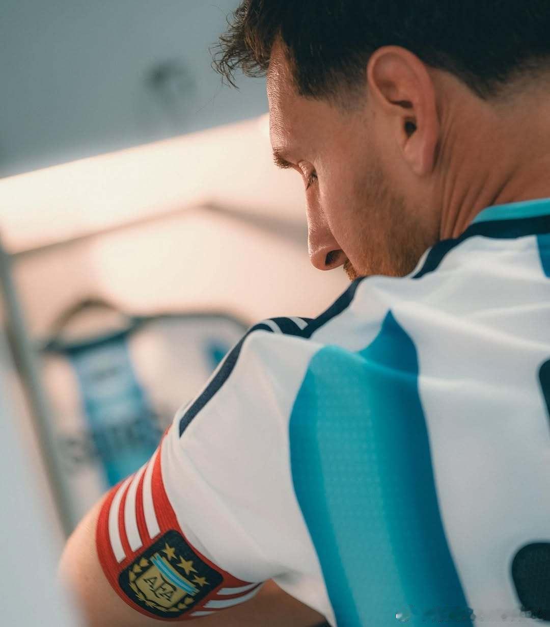 很自豪能继续为国而战，捍卫蓝白。🇦🇷Orgulloso de seguir 