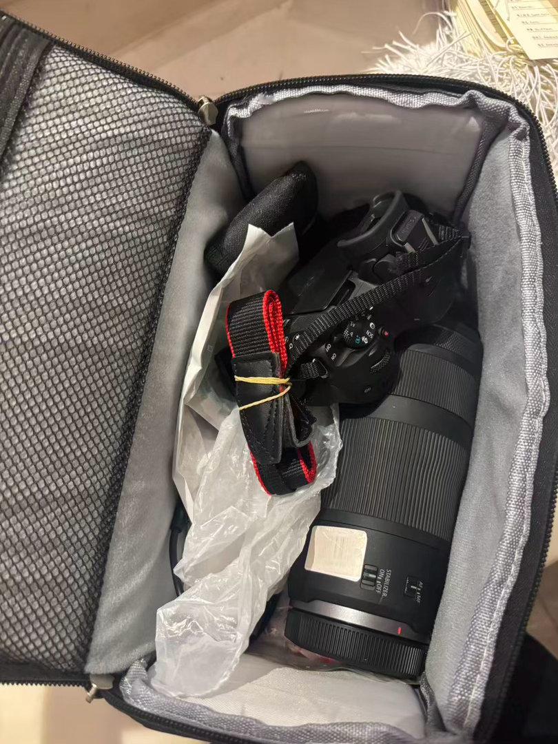 【失物招领】志愿者收拾东西又收拾出大件了，观海楼裙楼2522房间简单个相机，失主