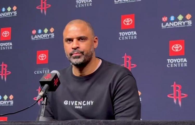 乌杜卡：我们并不期待会有太多变动。当然外界还是会提到一些名字，也确实有人打电话来