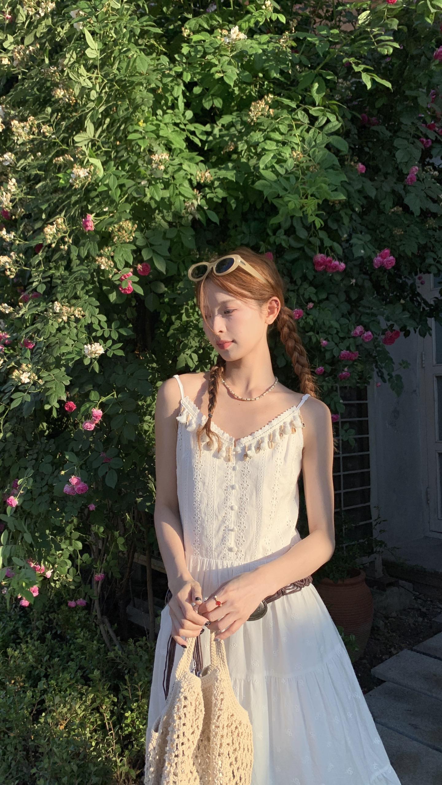 人来人往喜帖街。