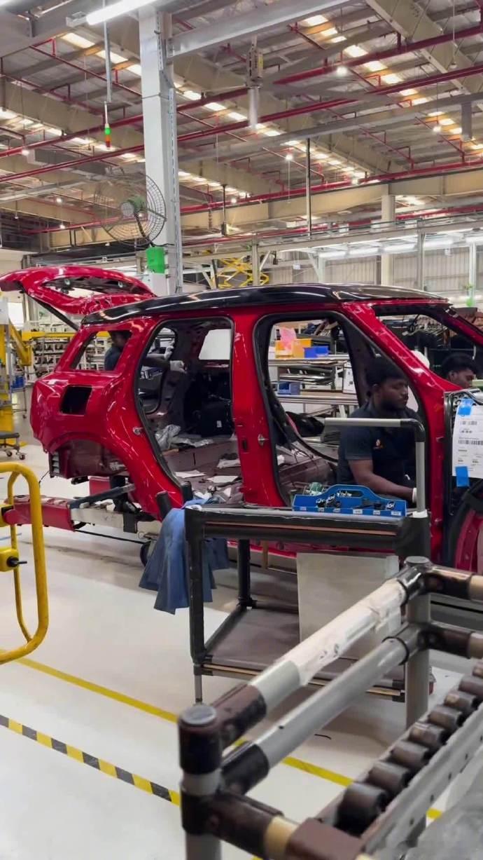 【宝马推出印度产 MINI Countryman C 车型，由超过 120 家本