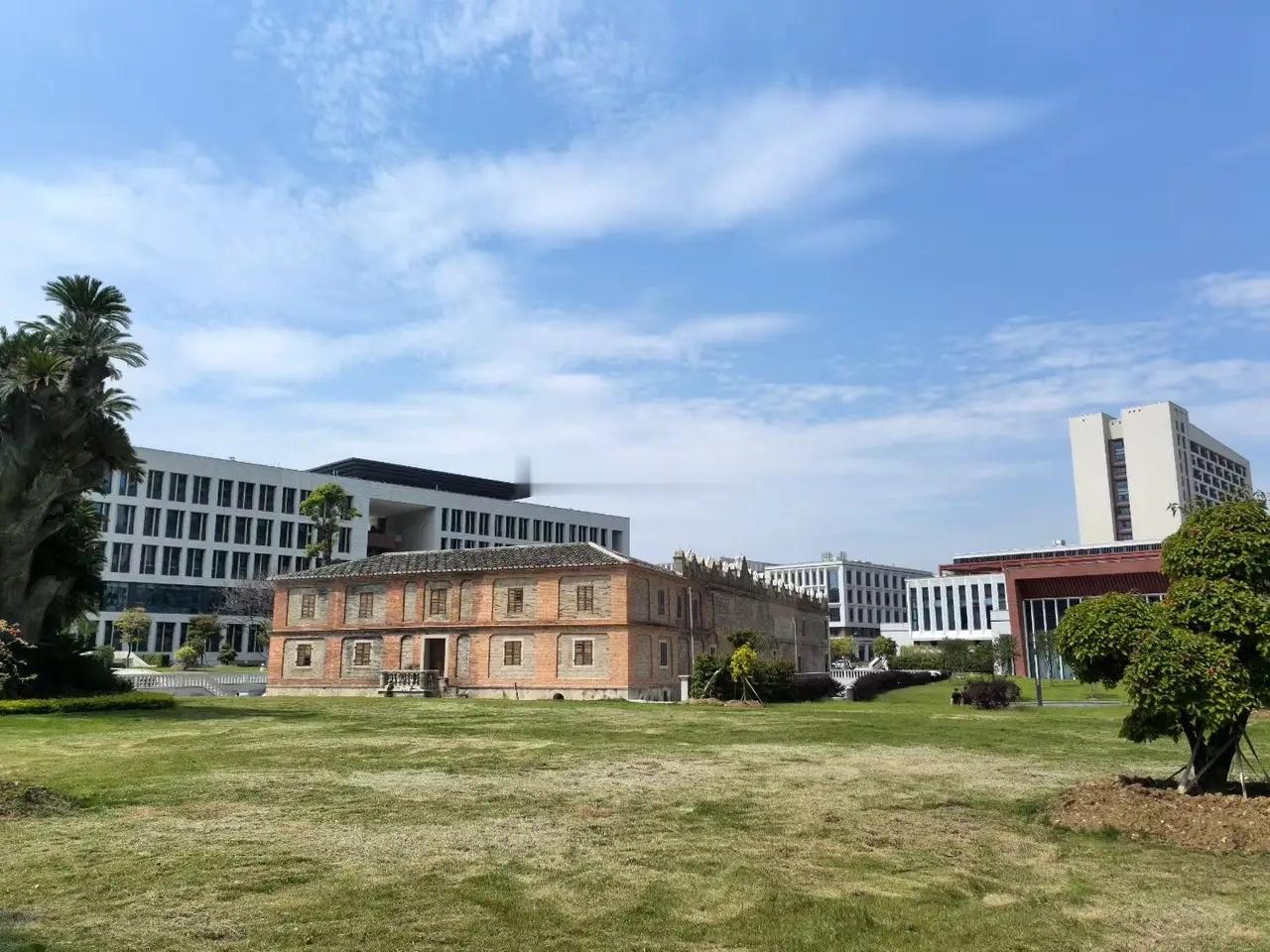 谁在做数据安全？1，恒银科技2，国子软件3，绿盟科技4，深信服5，安恒信息6，华