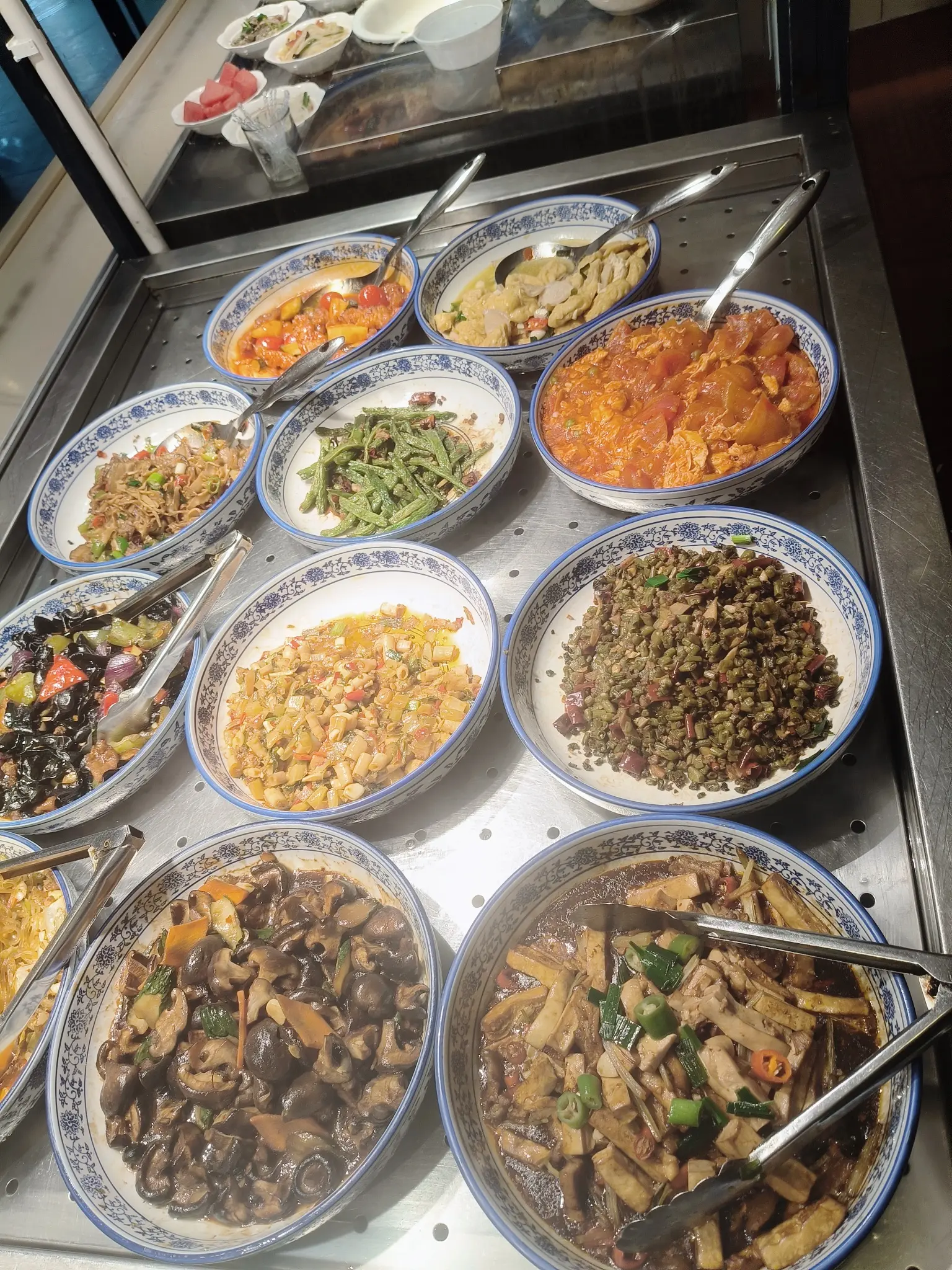 天天吃公司的菜很腻，还是自己做饭比较好