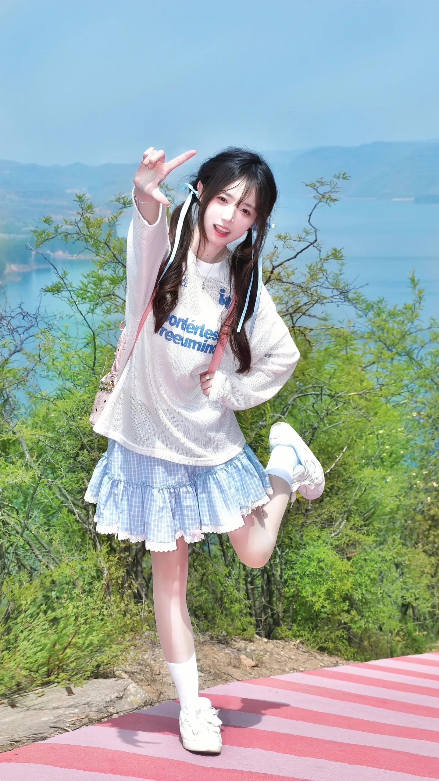 青春来不及等待 我现在就要出发！ 一船载尽黄河春