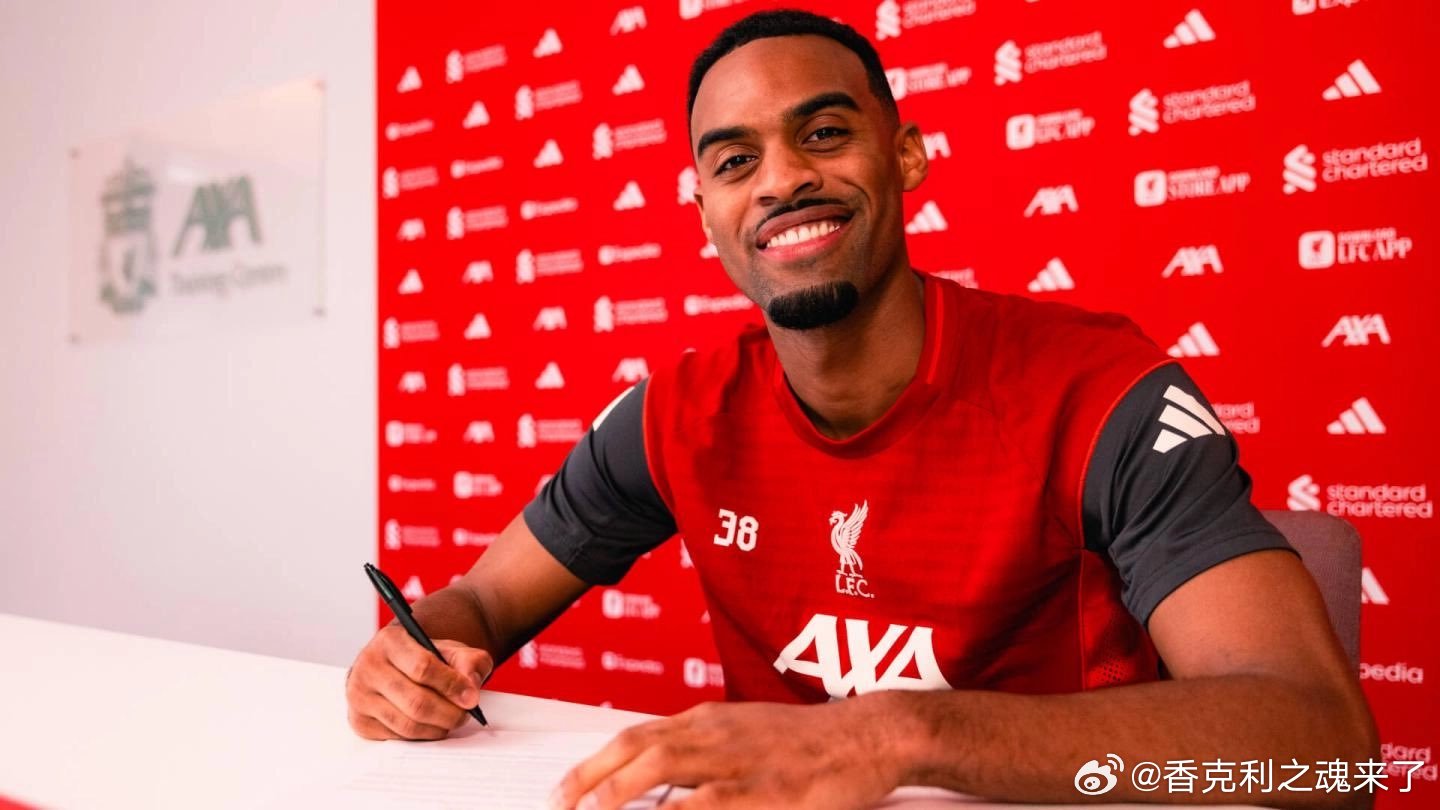 利物浦回声报记者透露现年23岁的格拉文贝赫正值当打之年，安菲尔德高层相信他最好的