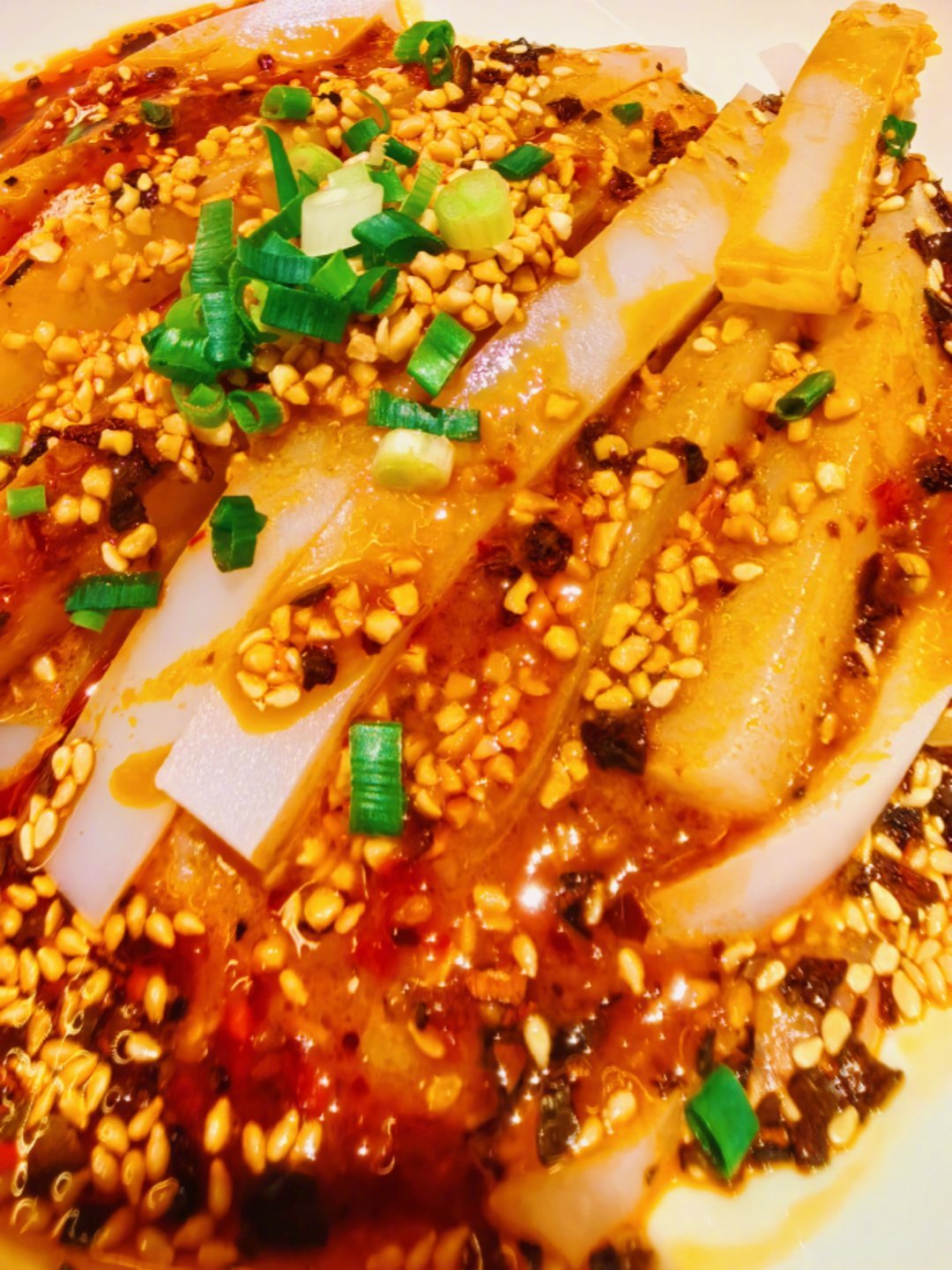 新年快乐 跨年之后饿了，吃了一顿川菜，红红火火的色调[哈哈][哈哈] 