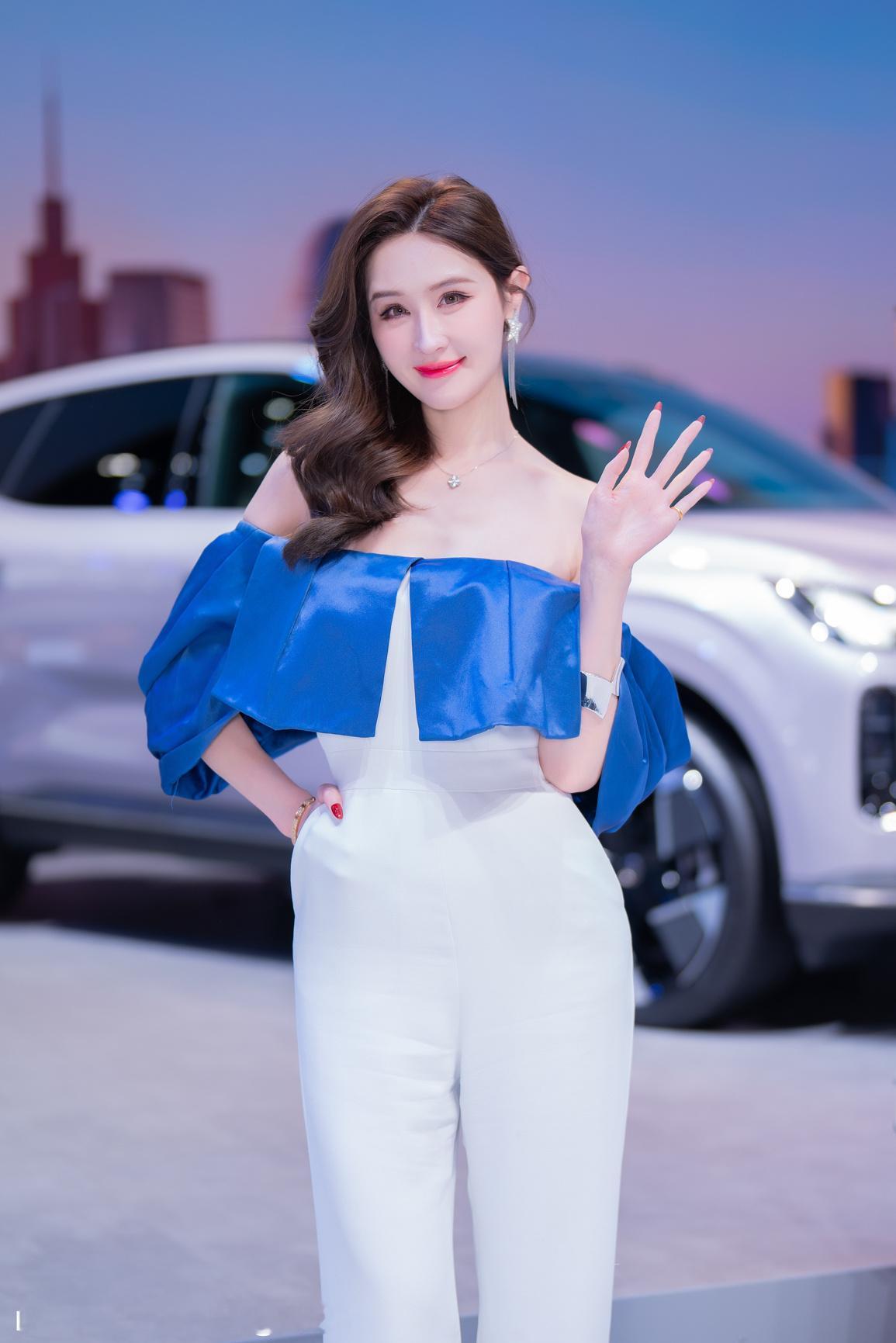 聆听猎人的车展日记聆听在广州国际车展猎人与车展 2025 广州国际车展想把图片带