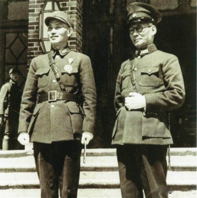 龙云次子、滇军中将龙绳祖（1909—1984），彝名达史维史，云南昭通人，彝族，