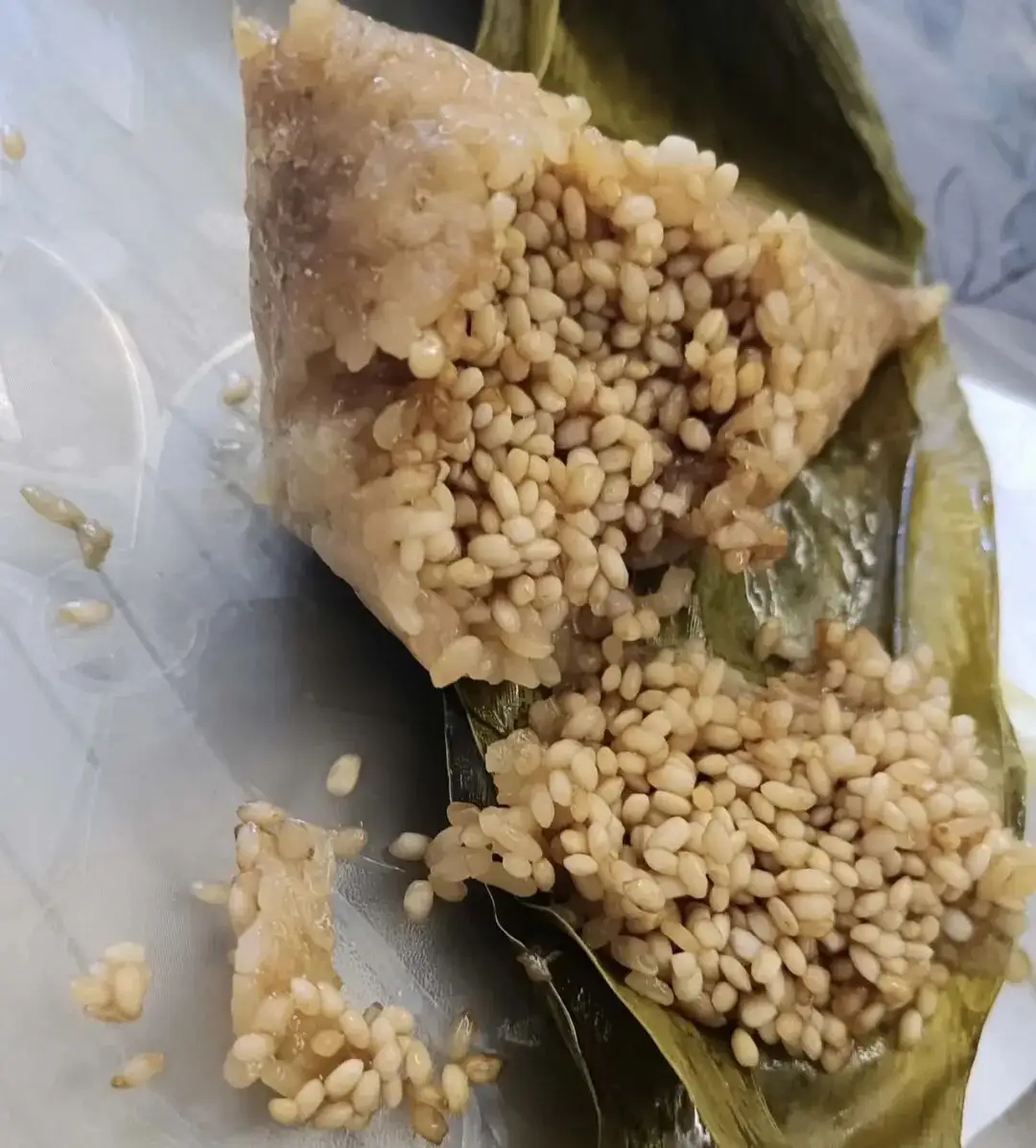 同事送的粽子，打开一看愣住了！这是哪里的吃法？太超前了啊！ 