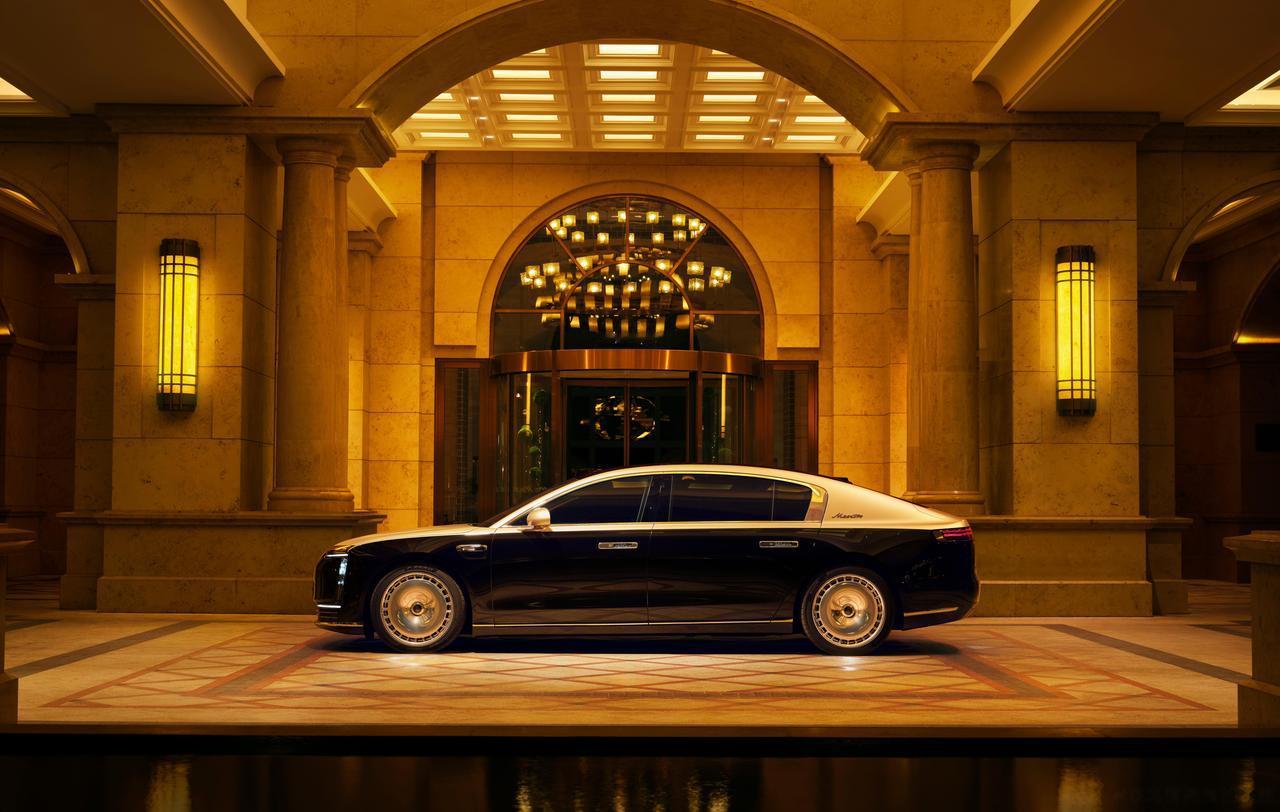 牛不牛！
10月，售价35.98万起的问界M8卖了1.75万辆
10月，售价24