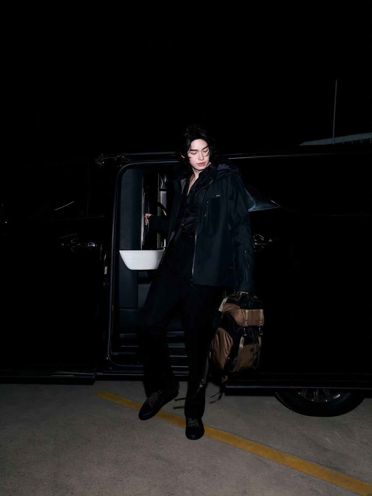 Win 林汉洲✖️PRADA 2026秋冬男装大秀出发米兰男装周男装周