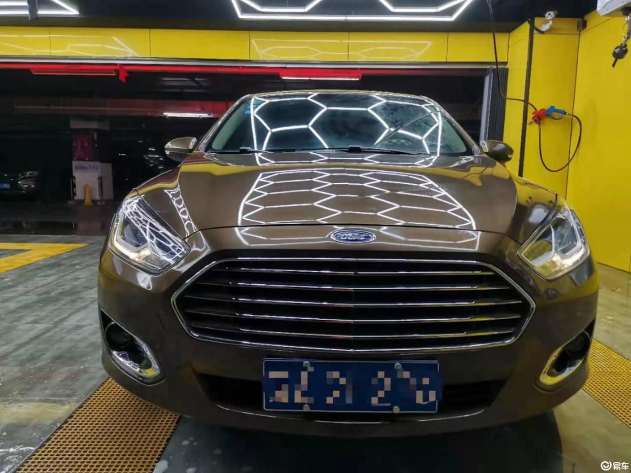 【车主：车子比我想象的好开，当时刚提车的时候.上手分分钟】

福睿斯2017款1