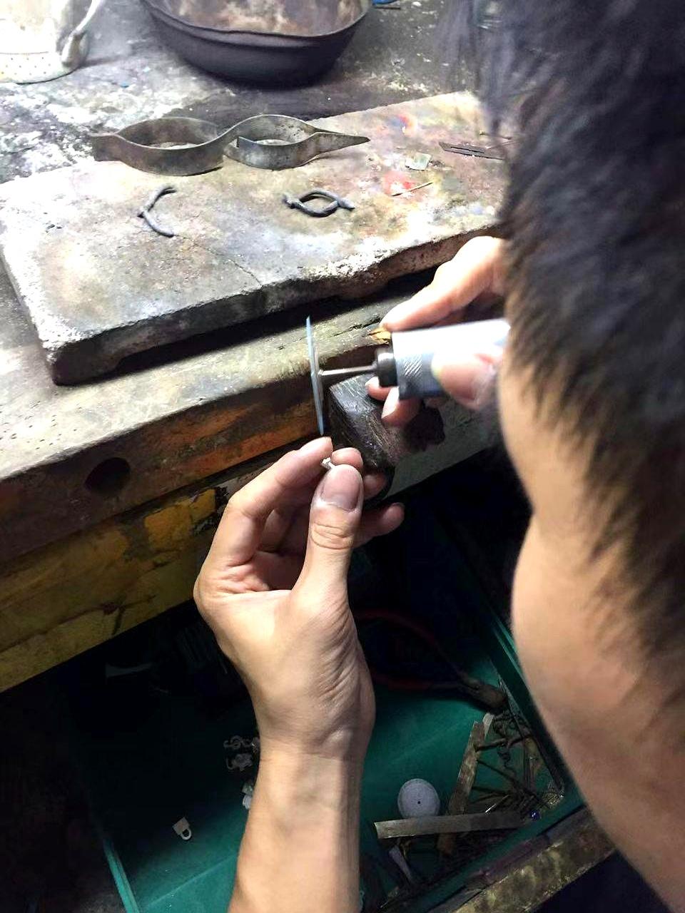 谁敢信，被老外客户放鸽子，我竟然躺赚了十几万！
去年接了个墨西哥的180公斤银饰