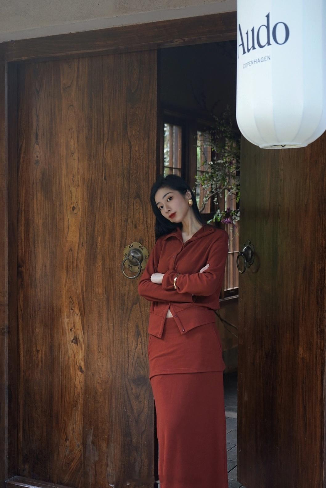 隐于青城云雾，一谷清宁慰尘心罗莱夏朵·宿仙谷，静卧青城山间古朴中带着细腻质感，不