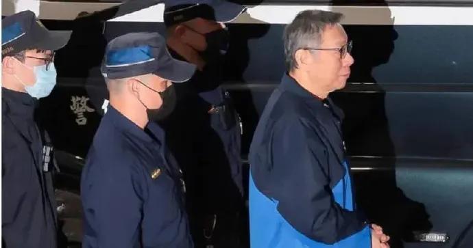 突发！柯文哲一审被判17年，彻底无缘2028
 

岛内算是彻底炸锅了！刚刚，台