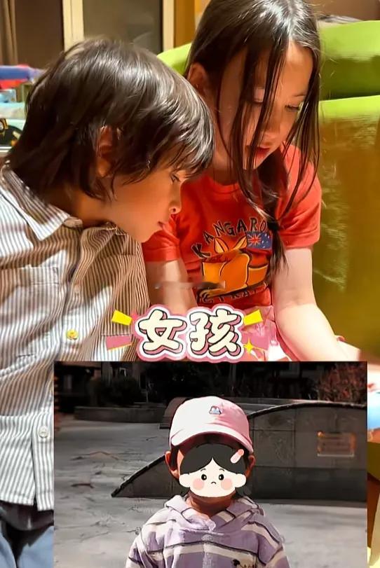 张踩铃给儿子张拿铁买了个小相机，小家伙爱不释手，每天出门都拍个不停。张踩铃好奇问