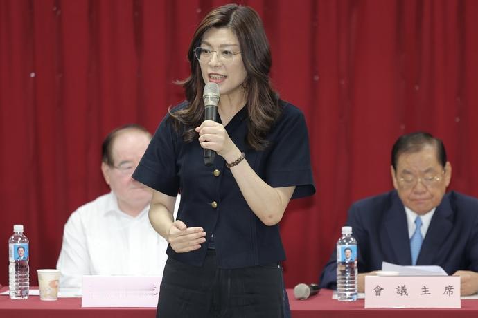 「从羊群变狮群！」郑丽文剑指2028　柯文哲神回一句掀热议

梅花新闻网 洪子苓