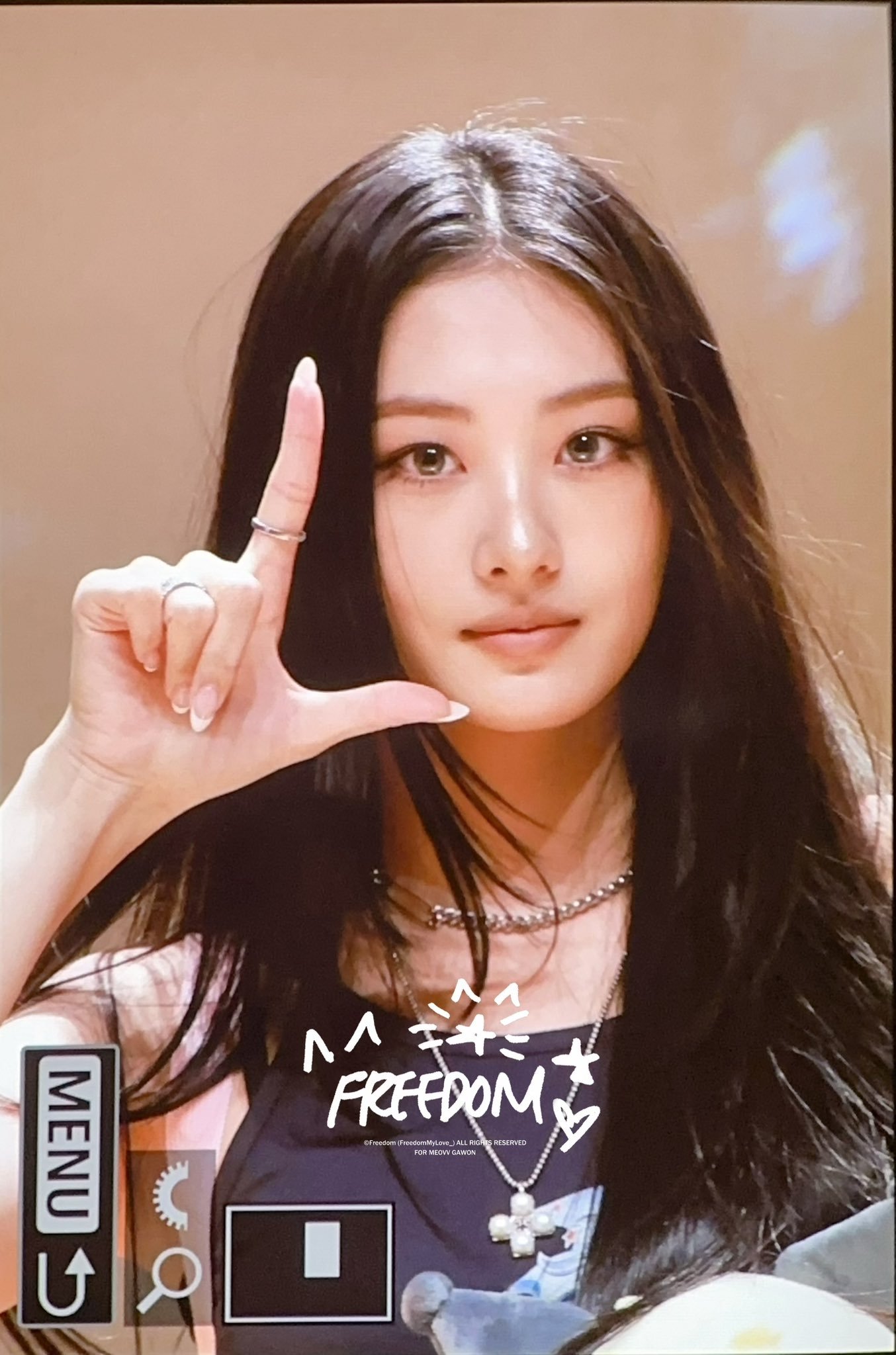 250607 饭拍预览LOVE🖤cr.​​​