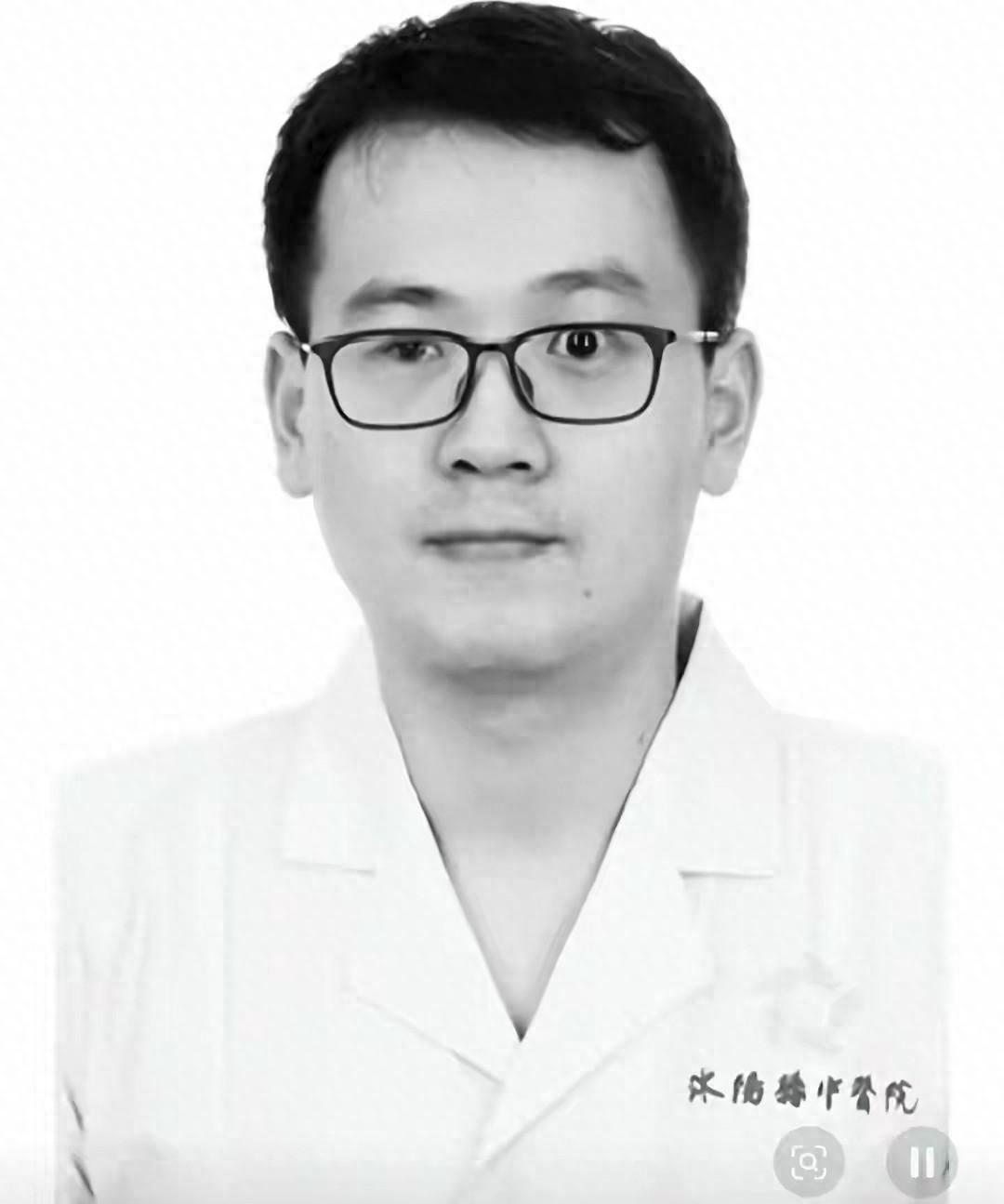 破防！江苏沭阳39岁儿科医生杨国辉猝然离世，千人自发赶来送别，遗言仅仅三个字：好