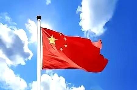 最近很多人在说，咱们和伊朗的关系“回不去了”。
这话听着，像分道扬镳。但往深了看