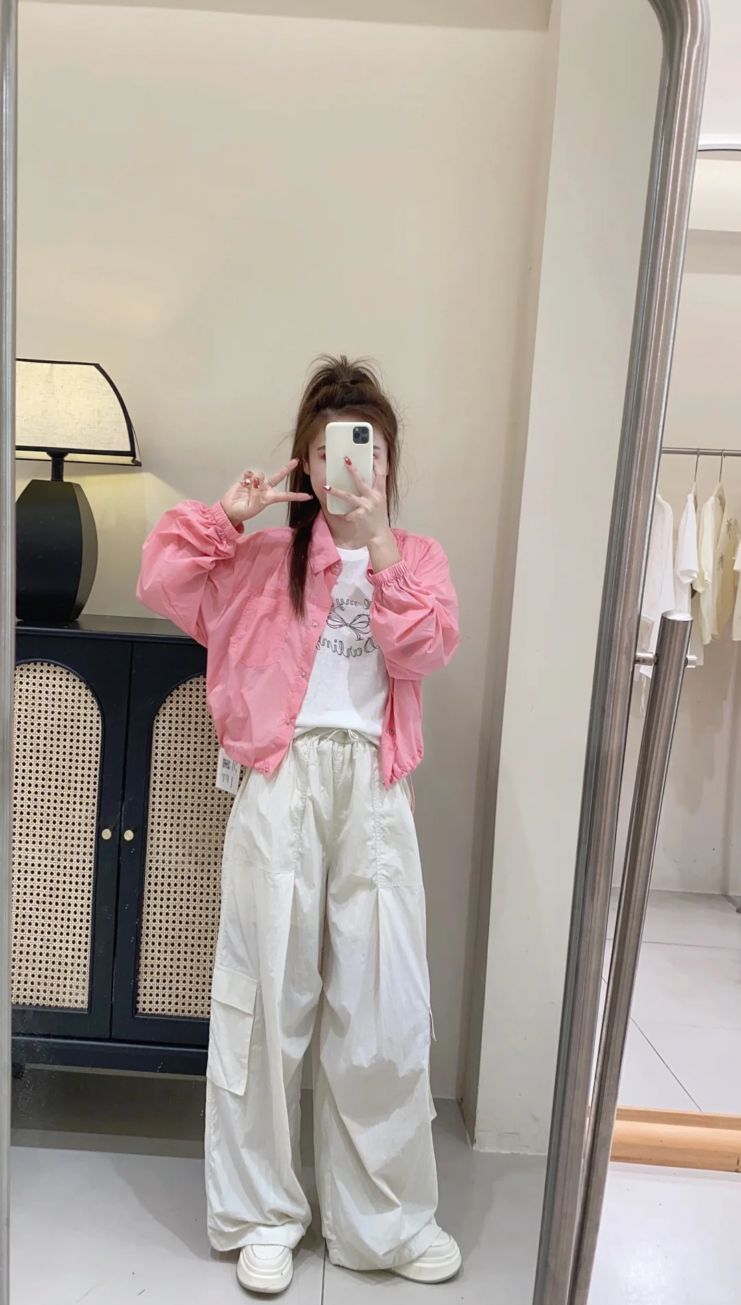 明天一定好好减肥！💗防晒外套太好看了吧～