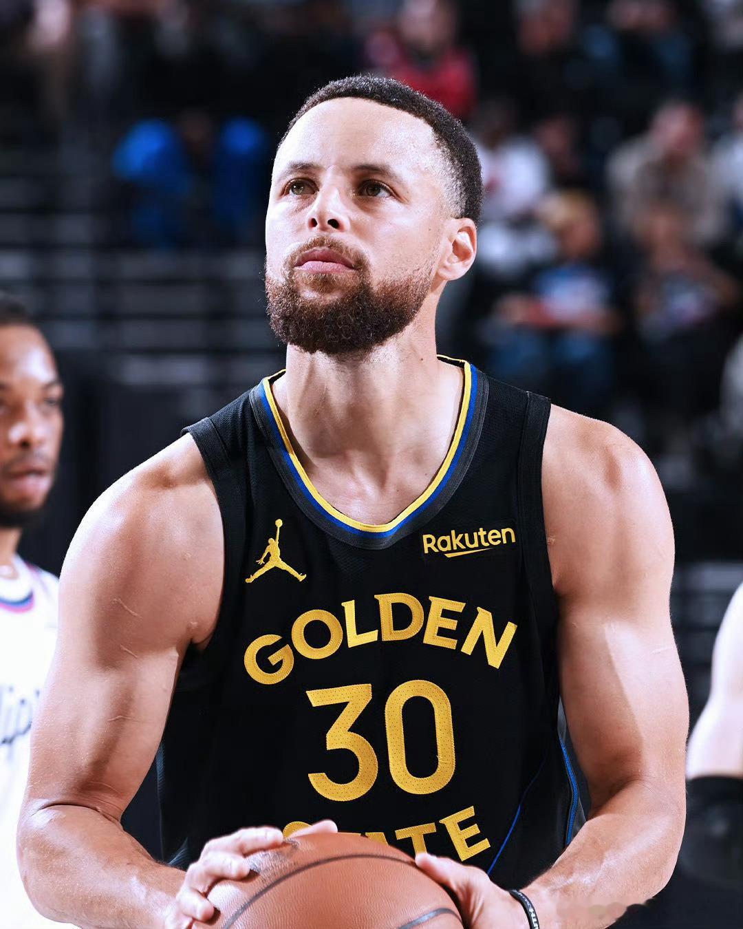 耶，篮球作业可惜了！就差那么一点点！没想到快船115-110取胜勇士，我还想着勇