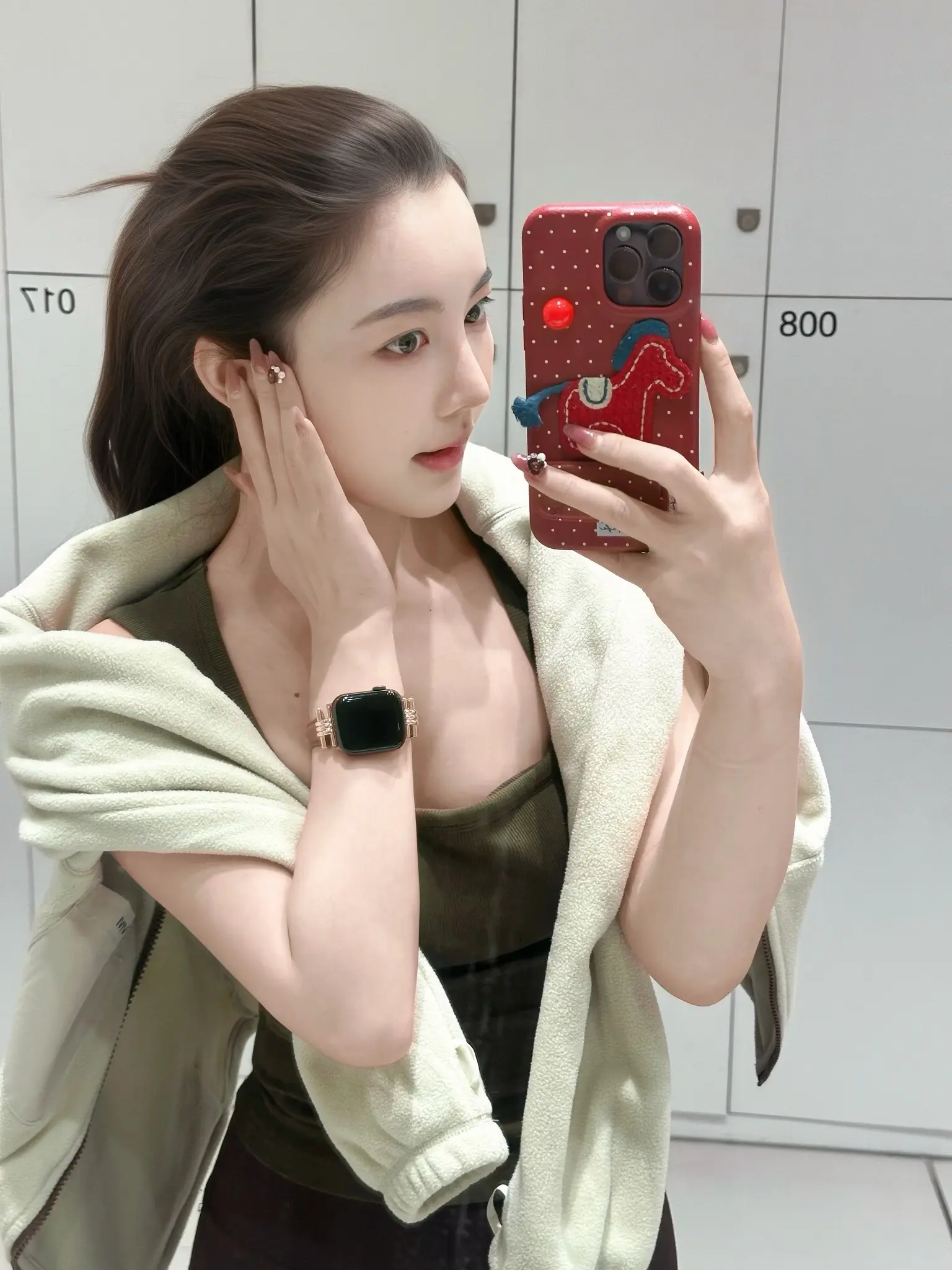 放pyq会有人说你装，放就不一样了会有一群志同道合的人夸你，请叫我爬坡主理人